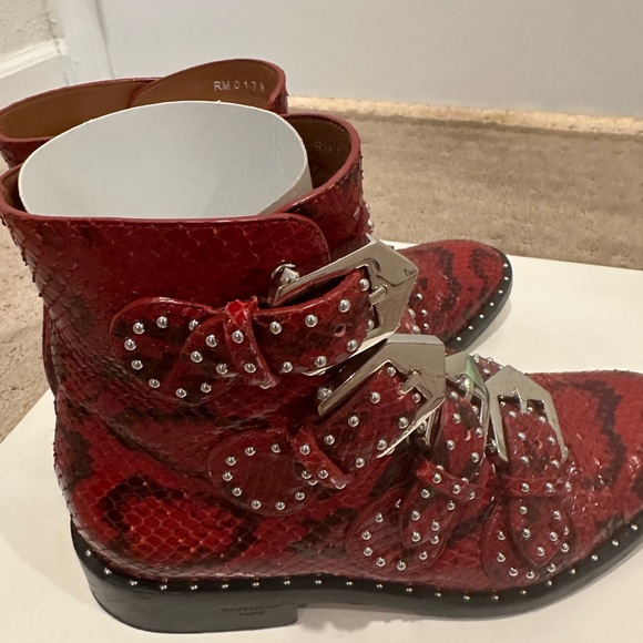 Givenchy red python studded ankle boots size 36 - Picture 11 of 11